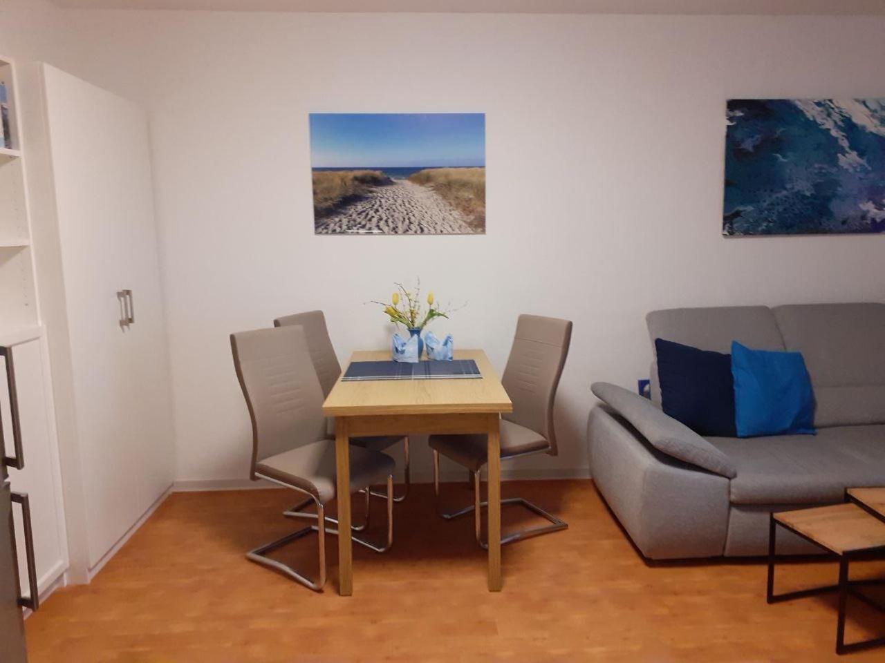 Aquamarin - Charmantes Appartement Mit Balkon Rostock Eksteriør billede